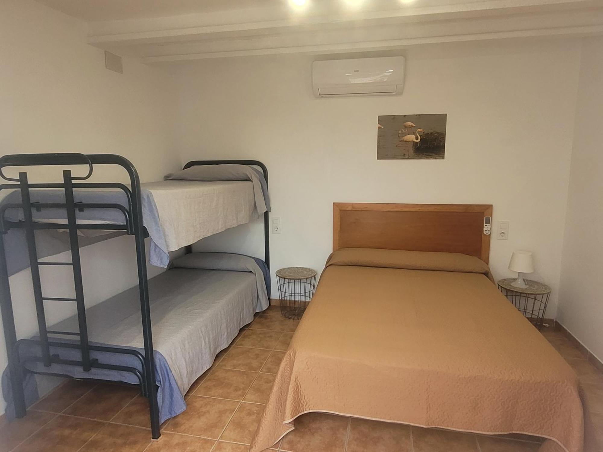 Hostal La Llar De Laura El Poble Nou del Delta Exterior foto